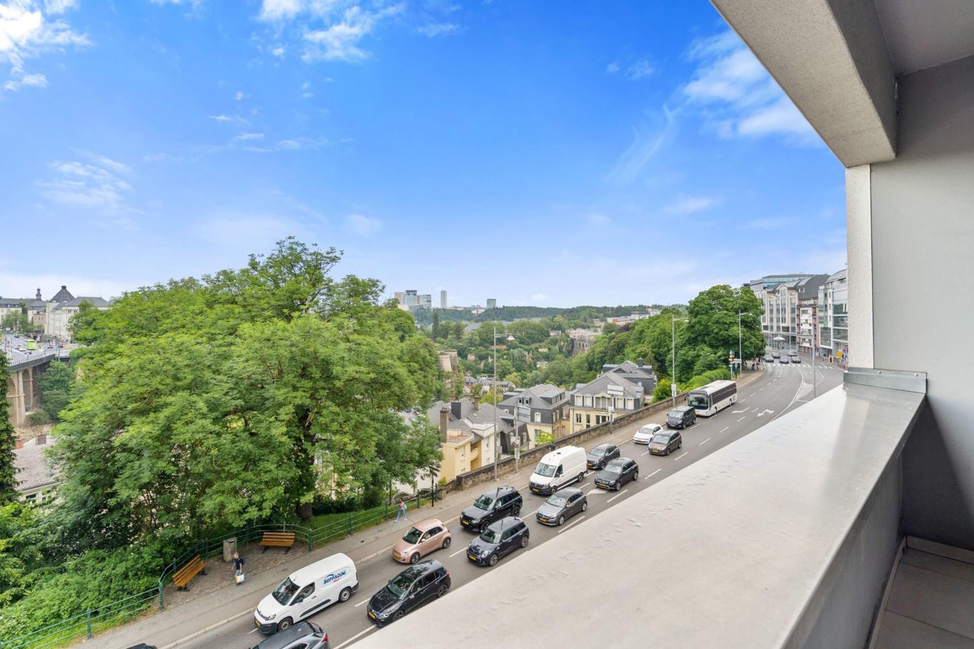 Central Lux 2Br Apt With City Views & Balcony Lussemburgo Esterno foto